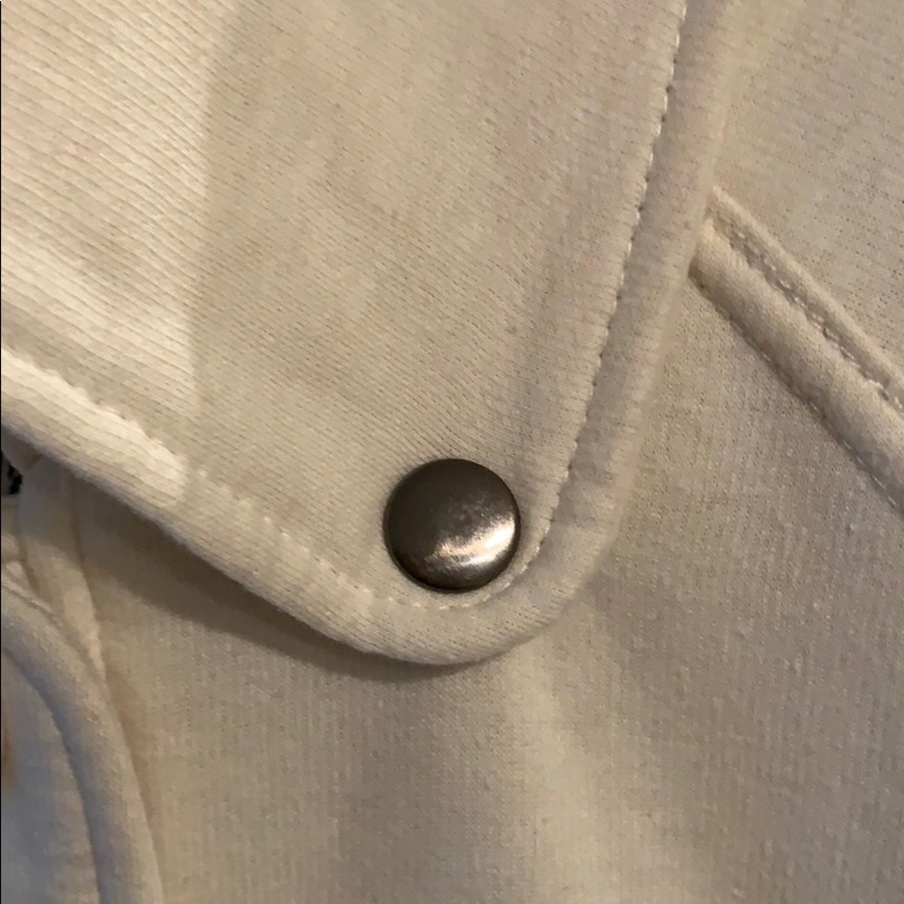 Off White Jacket With Matching Belt! - Picture 5 of 8